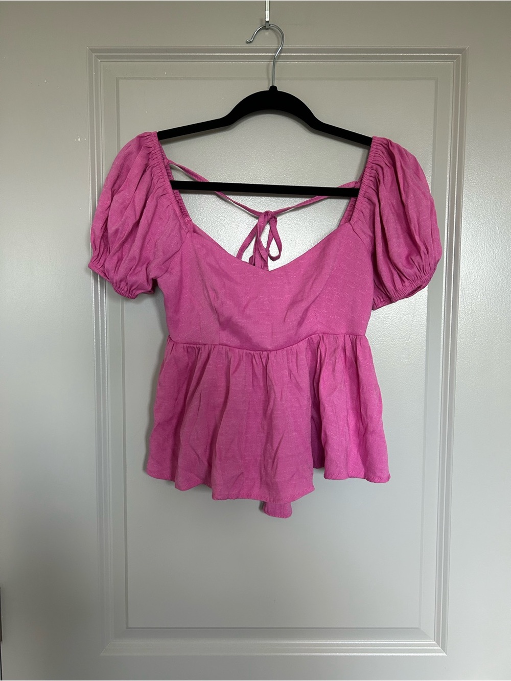 Puff Sleeve Tie-Back Peplum Blouse in Pink